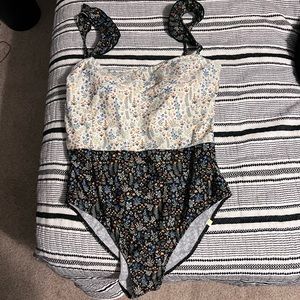 Summersalt X Rifle Paper The Ruffle one piece swimsuit size 12